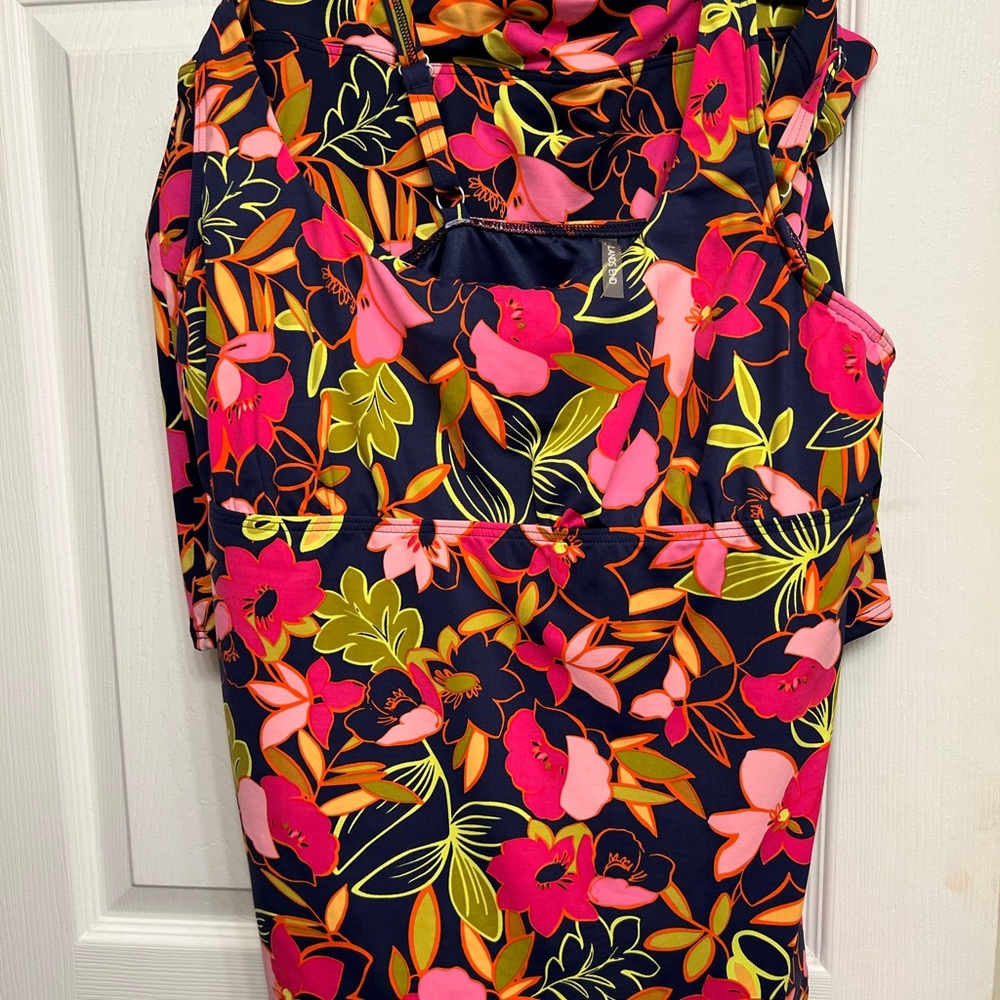 Lands’ End Plus Size 16 navy,pink, yellow floral skort bathing suit bottom/top.